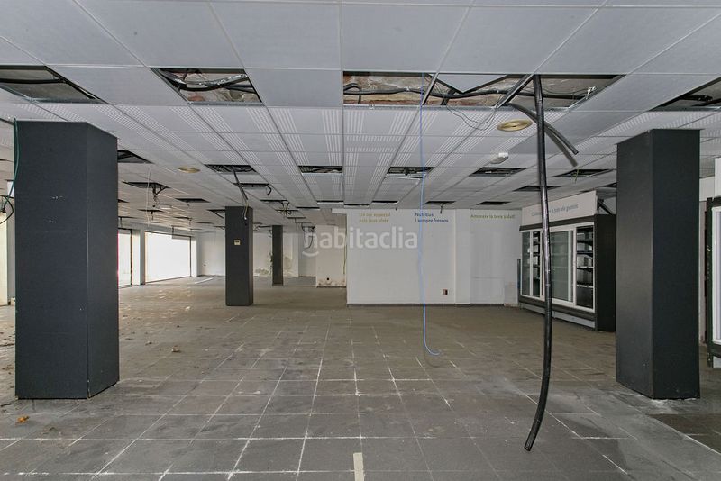 Foto b8ea9028-cea5-45aa-8e88-e101e7a773f1. Local comercial a Torrent Ballester Viladecans