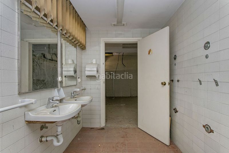 Foto fe154528-4136-44a7-987f-e4f1ed5fabe8. Local comercial a Torrent Ballester Viladecans