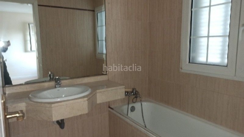 Foto ff55a31d-d6d8-4d95-a921-9ebb4692629b. Towny house with heating in Centro Moralzarzal