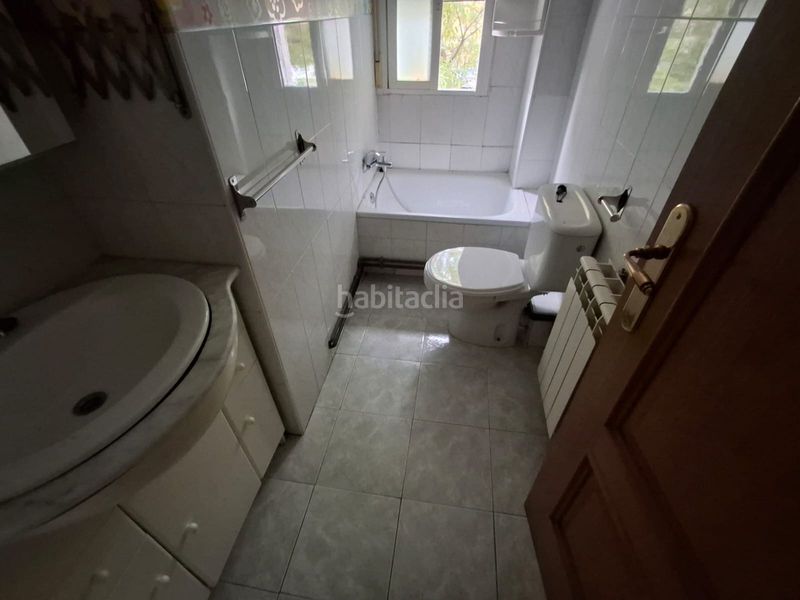 Foto 188b33ba-7db0-4758-9ae4-36bb1de24520. Pis a Palomeras Bajas Madrid