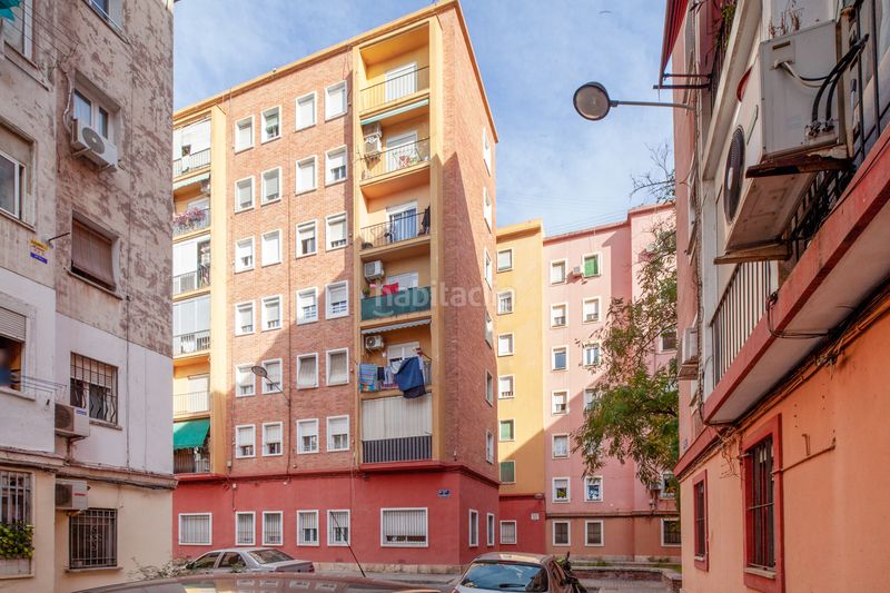 Foto 0b7cab87-f83c-488a-b5ce-3b31123d86f3. Pis a Tres Forques Valencia