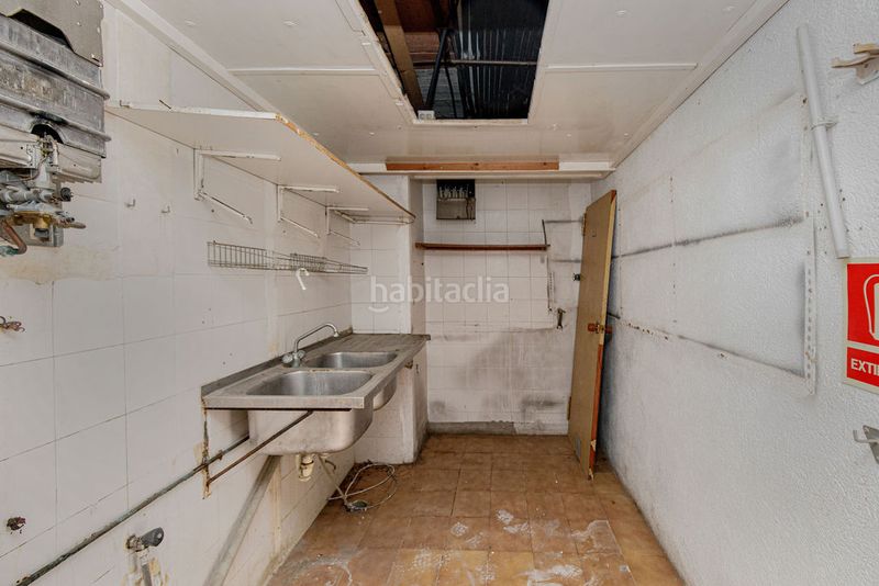 Foto 4e12abdf-4f87-4feb-9ecd-bfde6236d5fc. Local comercial a Fenals Lloret de Mar