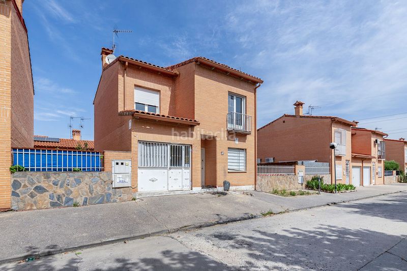 Foto ea4756d6-beda-45ce-b9c3-6729379b906f. Xalet amb aparcament a Otero