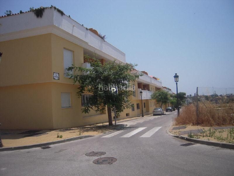 Foto 7879abd4-3e57-4921-bf47-23ce5e995bb8. Aparcament cotxe a Cancelada Estepona