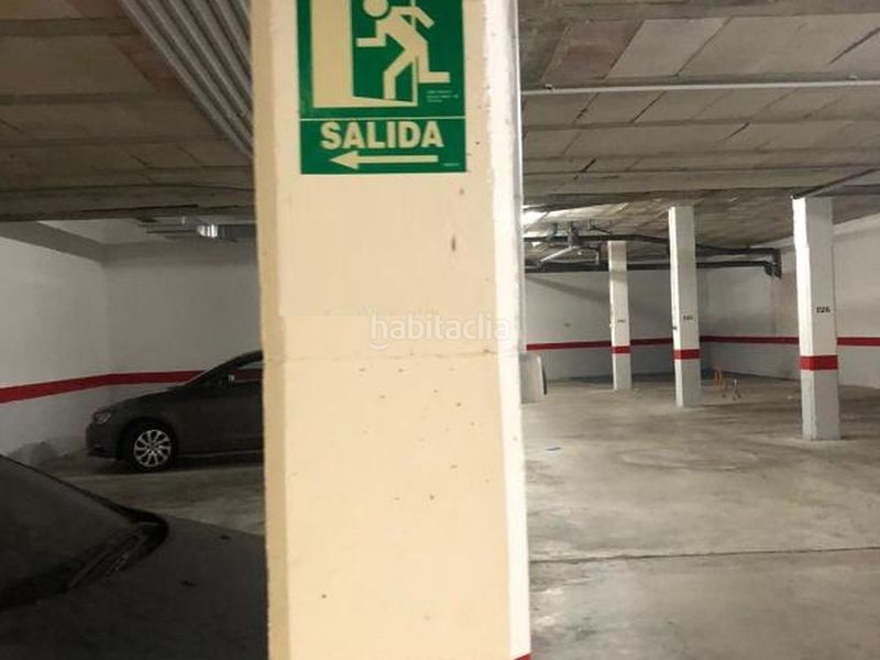 Foto ad3e8664-e300-4023-830d-70a16ba8c679. Aparcament cotxe a Cancelada Estepona
