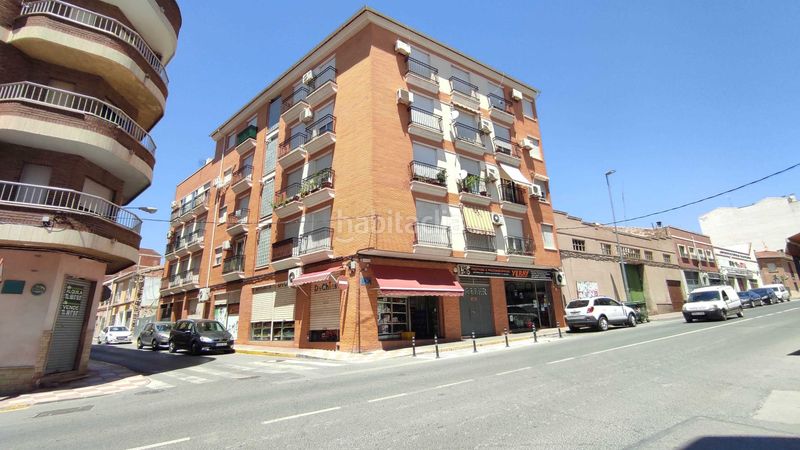 Foto b562495e-343d-42bb-9917-a9fc61595e65. Aparcament cotxe a Jumilla