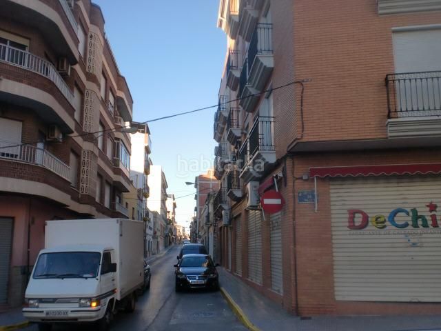 Foto e16a67f0-b30e-4c1c-85ed-3f250961c4f5. Aparcament cotxe a Jumilla