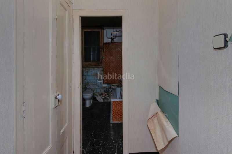 Foto c1f51ca0-0c55-4ce8-b221-f5c7f4daa60f. Pis a Gòtic Barcelona