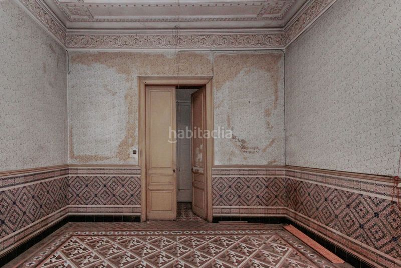 Foto f43f0e96-f264-4fe2-8931-2a59d15c2032. Pis a Gòtic Barcelona