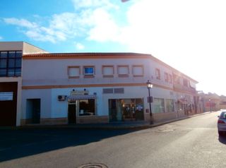 Local commercial à Av. Las Magnolias