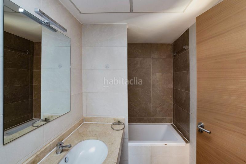 Foto d1068385-7678-427a-91c7-bdcfe4ecf06d. Pis amb aparcament piscina a Benisaudet Alicante