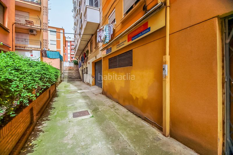 Foto f06b3ff1-d5a6-40fc-ae3a-15434f91447b. Local comercial a Nou Eixample Nord Tarragona