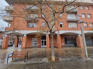 Lloguer Local Comercial  Pz beatriu de claramunt. Solvia inmobiliaria  locales vilanova i la geltrú