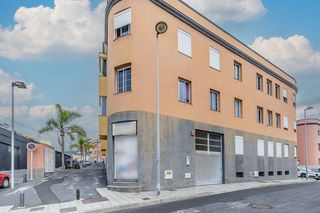 Pis  C/ pilar cocina - ed. sabina. Solvia inmobiliaria  piso granadilla de abona