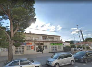 Rent Business premise  Av de california. Solvia inmobiliaria  locales montroig del camp