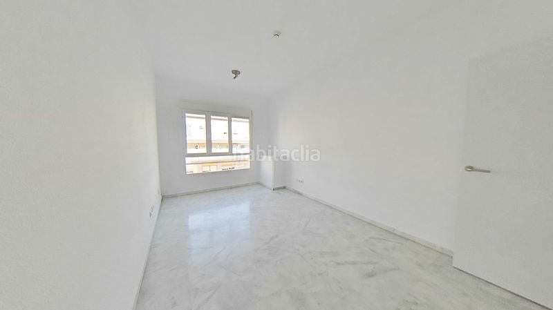 Foto 354296f6-5477-4e51-9261-cb3d44af7ab1. Apartament a Urbadiez - Entrepuentes Sevilla