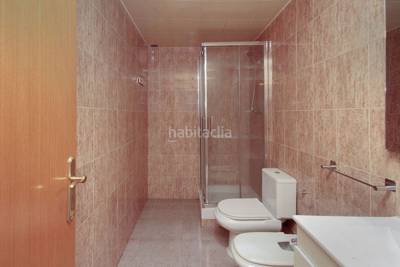 Foto d9b60d44-d74b-4407-b481-e6eeee46b193. Flat with heating in La Maurina Terrassa