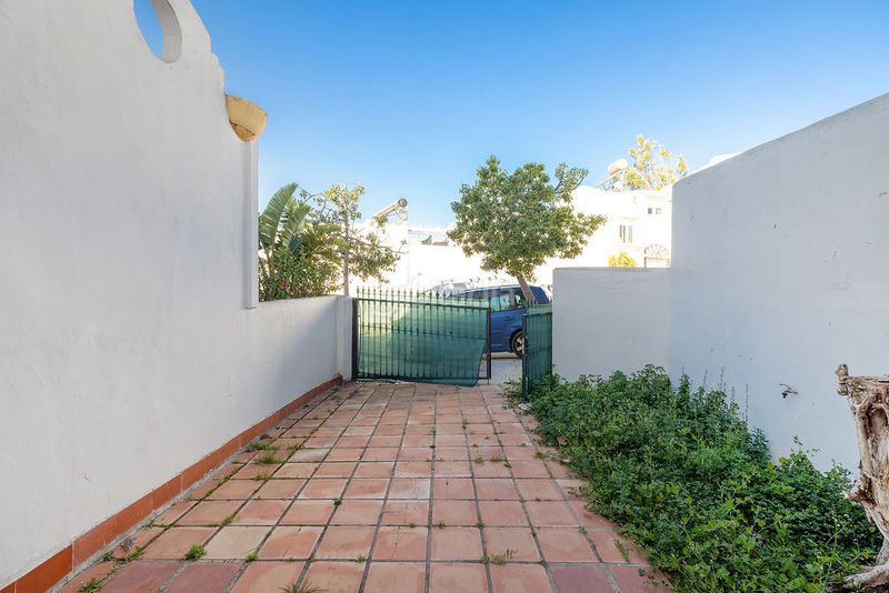 Foto da80fb33-021a-4e3a-aa04-145b331baf1f. Dúplex amb aparcament piscina a reserva de Marbella Marbella