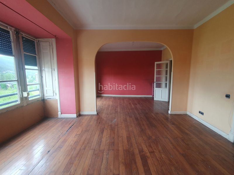 Foto ab727587-3d9e-49b4-9c72-f444f3bdfe04. Xalet a Pravia