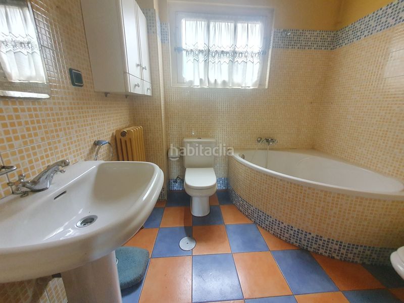 Foto ce5a3dc1-f708-4b0a-84bb-f72b2c89cf44. Xalet a Pravia