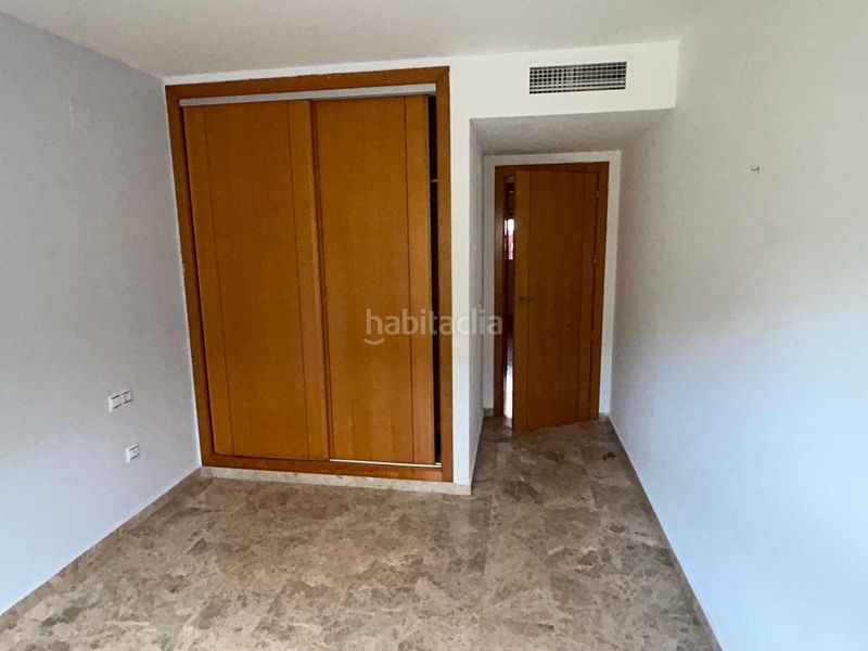 Foto 619d14cc-bcfa-4883-b09f-d4f1d60fd22c. Pis amb aparcament piscina a El Pinillo Torremolinos