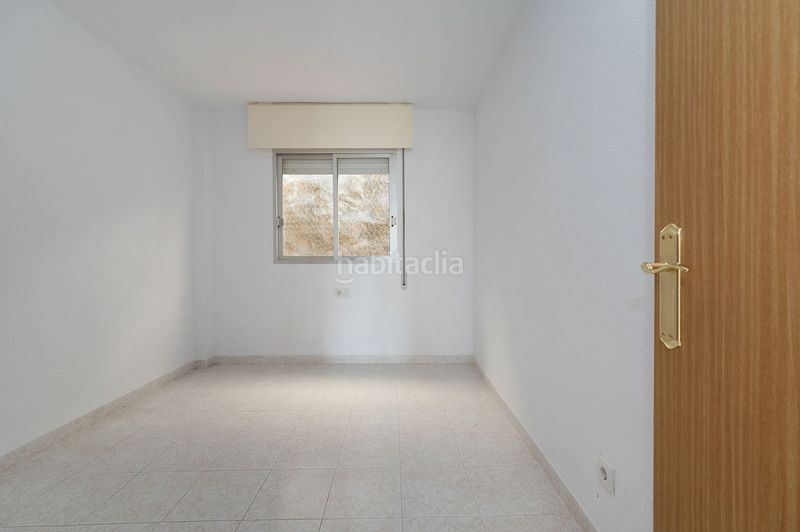 Foto c878d54f-2d19-4fc3-9b67-11dfc1718aed. Pis a El Bajondillo Torremolinos