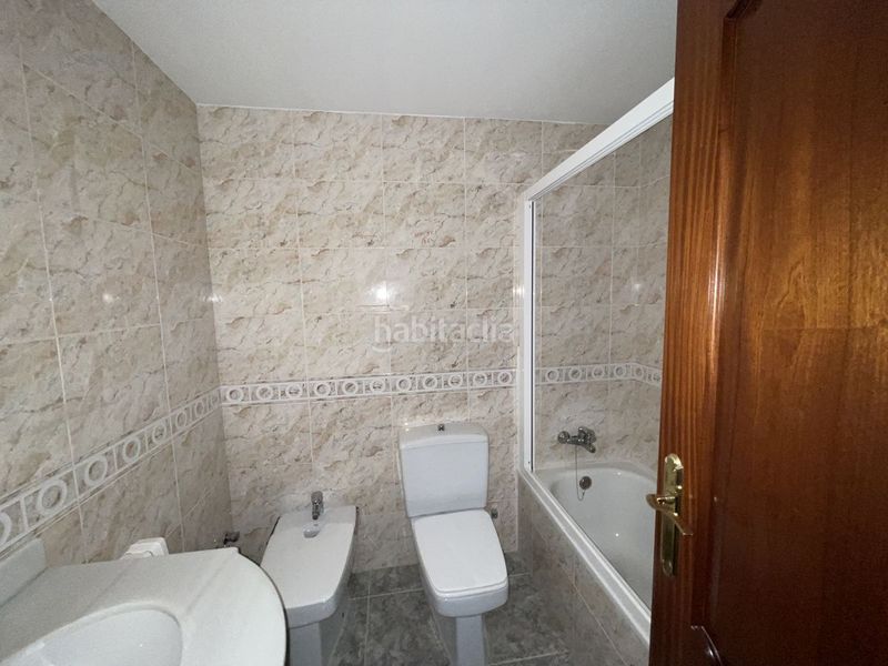 Foto bfaf83d9-6a69-4f0d-9d8a-c250f13c0323. Pis a Motril ciudad Motril