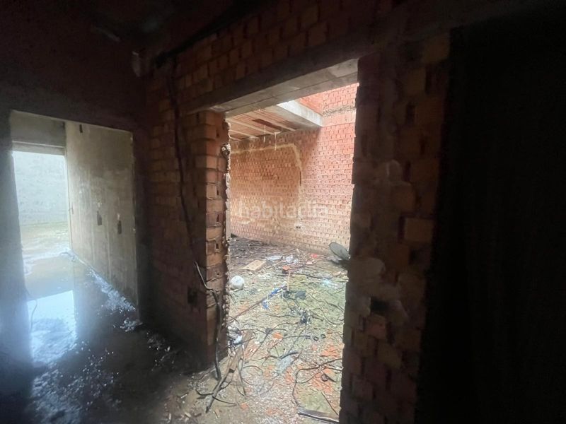 Foto f304e146-bff7-499c-86eb-848b2d1e6886. Edifici a Alcolea del Río