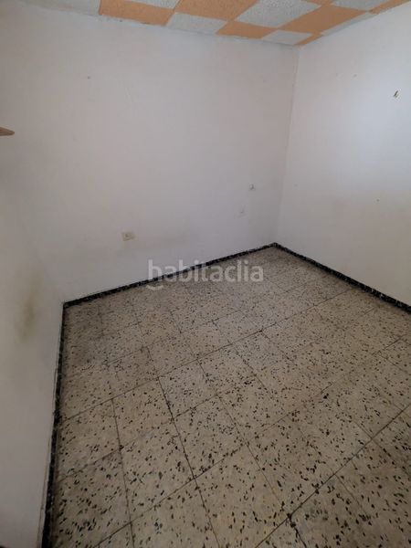 Foto f2e44e09-f5b4-4c25-b9f9-fbeae1fcfa6f. Pis a Instituts-Universitat Lleida