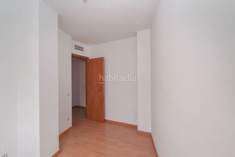 Foto 1ee04dbd-1d3f-421f-ad25-48d3d8c63fb4. Pis amb piscina a Via Europa - Parc Central Mataró