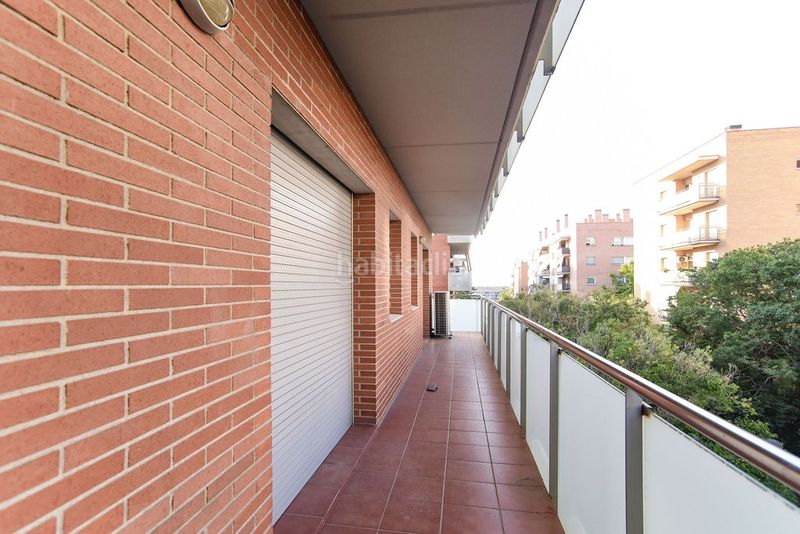Foto 477af672-d8c2-4cc1-97c2-be2f07b39f58. Pis amb aparcament piscina a Via Europa - Parc Central Mataró