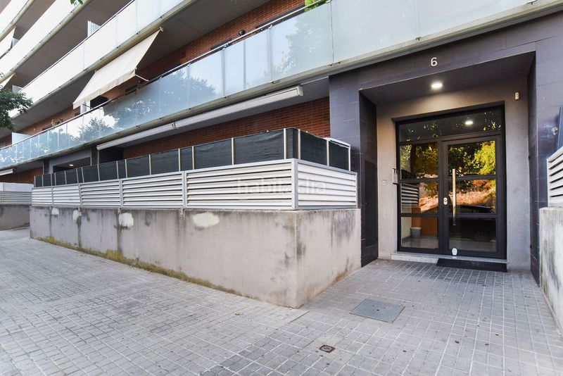 Foto 9a4e4173-c0f2-4902-9f42-e41e60fd29df. Pis amb aparcament piscina a Via Europa - Parc Central Mataró