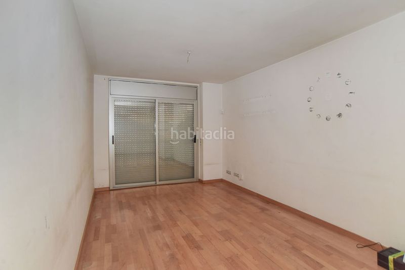 Foto ce04eba9-529c-4371-aa48-637e5f7fffc9. Pis amb aparcament piscina a Via Europa - Parc Central Mataró