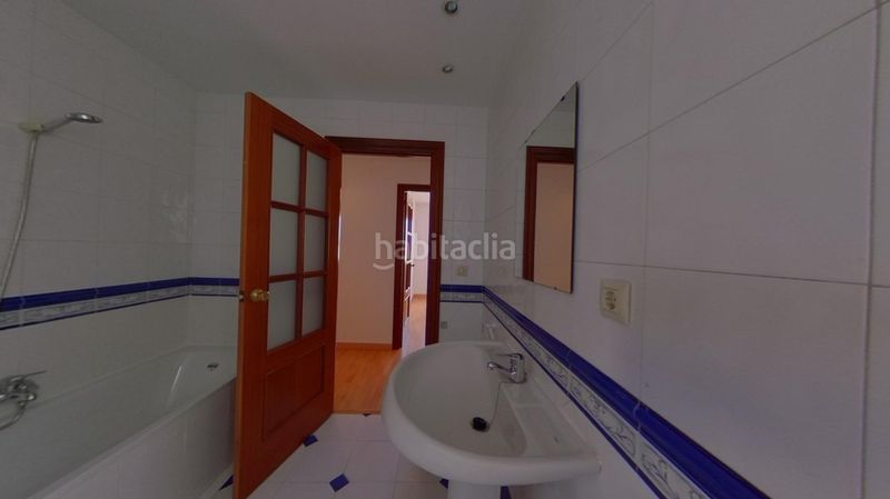 Foto 4ab59aa9-03a9-4571-ba8d-8298a9e6cd15. Pis amb calefacció a Triana Este Sevilla