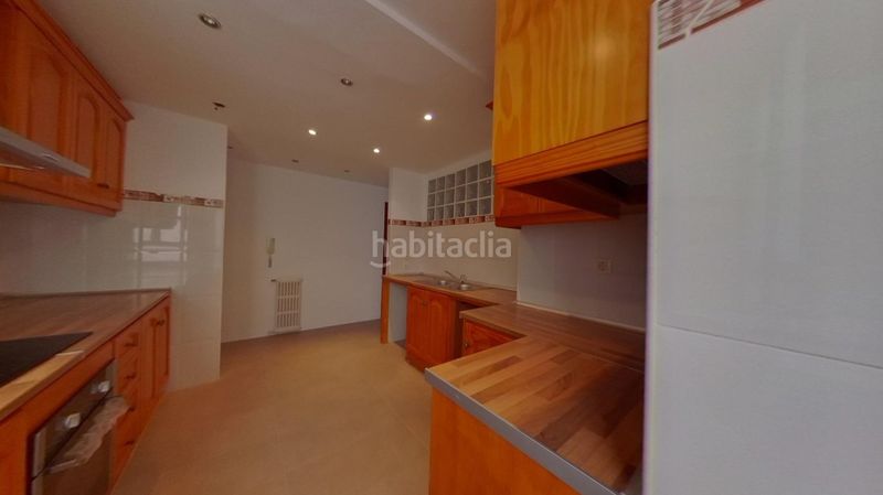 Foto 833e2d0b-74c2-4d19-aea2-dcec150037a5. Pis amb calefacció a Triana Este Sevilla