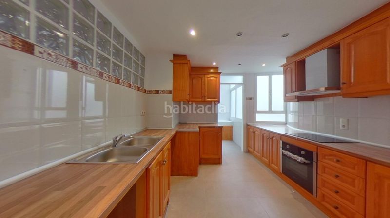 Foto 92990eaa-3650-4400-9596-e9dbfcfcd721. Pis amb calefacció a Triana Este Sevilla