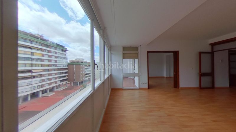 Foto ef10beba-72f9-4cd6-8522-7ca7ab3cb7f3. Pis amb calefacció a Triana Este Sevilla