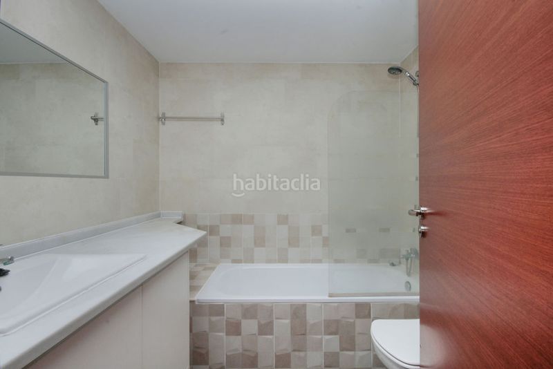 Foto c06a7ad2-b087-45c6-a60a-25637c74df94. Duplex in Centre Viladecans