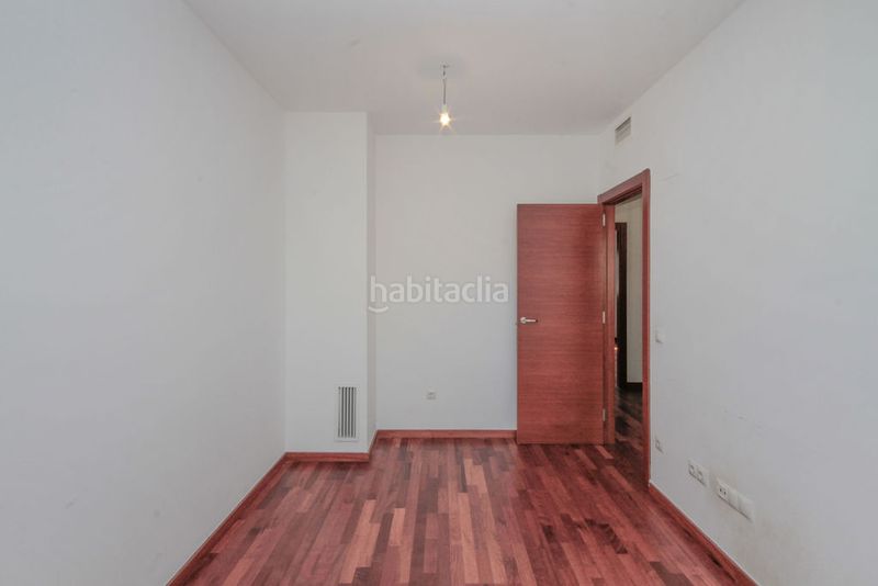 Foto ee006a0b-7ffc-4acb-bae4-7dc26b31102f. Duplex in Centre Viladecans