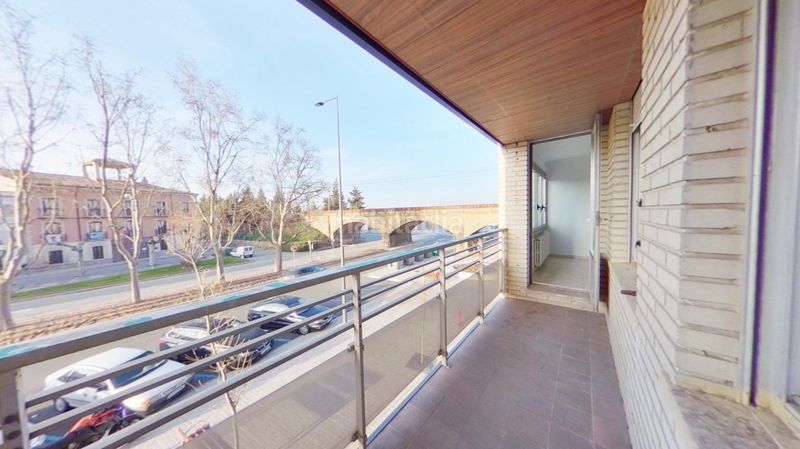 Foto 5f147dd7-07d0-49eb-9189-6d192342744a. Pis a Centro Tudela