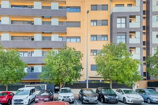 Appartement  C/ madres de la plaza de mayo. Solvia inmobiliaria  piso pamplonairuña