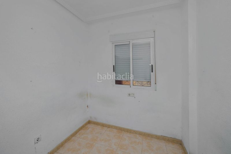 Foto c2eaae39-0063-4b8a-a04d-d54f83a305d0. Pis amb piscina a Parque de las Naciones Torrevieja