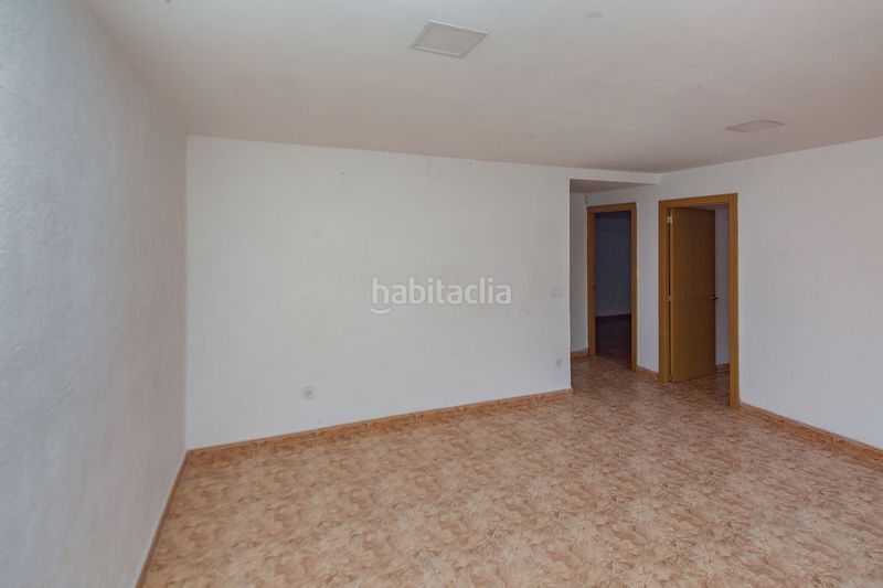 Foto 53a5a788-743f-497a-9e1b-cd9d0c3e49cc. Pis a La Fontsanta Valencia