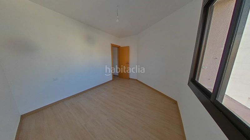 Foto 91b49a10-39a0-4d1b-bc68-07d12bba4045. Pis a Mercat Rubí