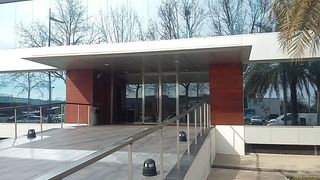 Aparcament cotxe a Ps del Ferrocarril