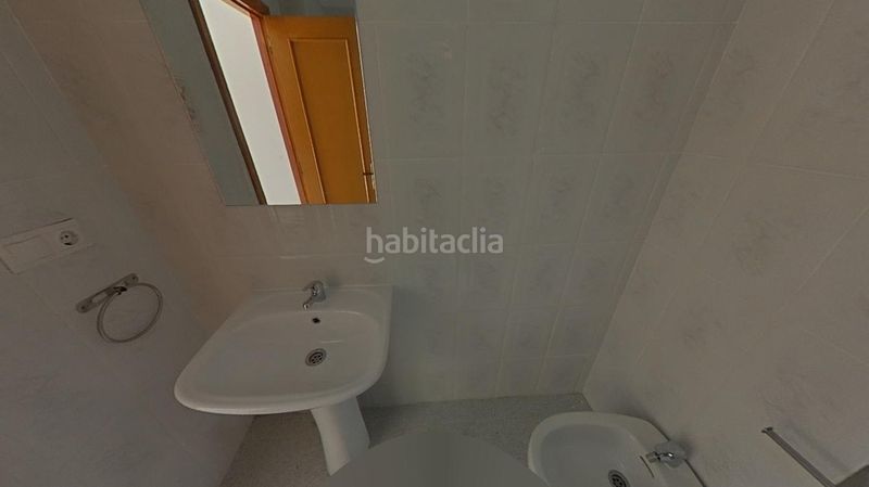 Foto 4d88f8e9-8503-468a-8fe6-cc00b0220e79. Pis amb aparcament a Plaza Castelar - Mercado Central Elda