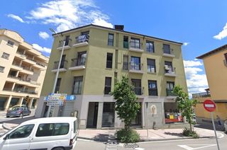 Aparcament cotxe  C/ cavallería. Solvia inmobiliaria  garaje manlleu