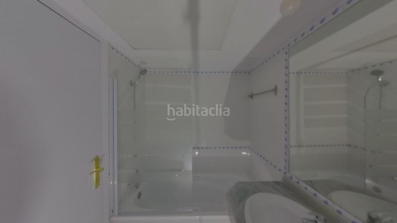 Foto e54df6e9-61d2-44bc-967e-86649a92a297. Pis amb aparcament piscina a Guadalmina Baja Marbella