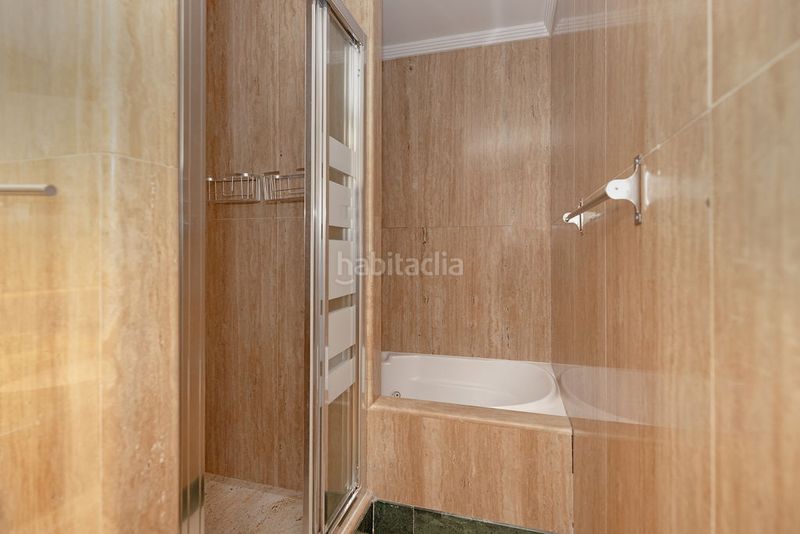 Foto fcd60ab9-cc49-4d71-9d50-e023fdf7025b. Pis amb piscina a Sierra Blanca Marbella