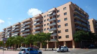 Aparcament cotxe  C/ maría aurelia capmany. Solvia inmobiliaria  garaje reus